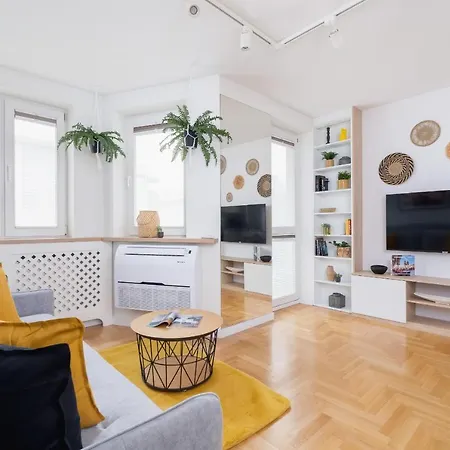 Cozy Apartment Bartla 19 By Noclegi Renters Krakow Exterior photo